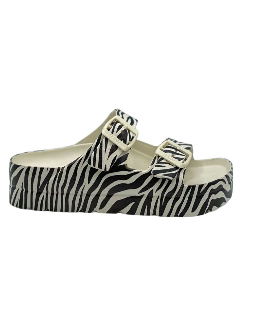 chinelos-zebra-b&w