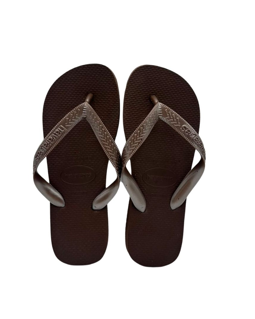 chinelos-castanho-havaianas