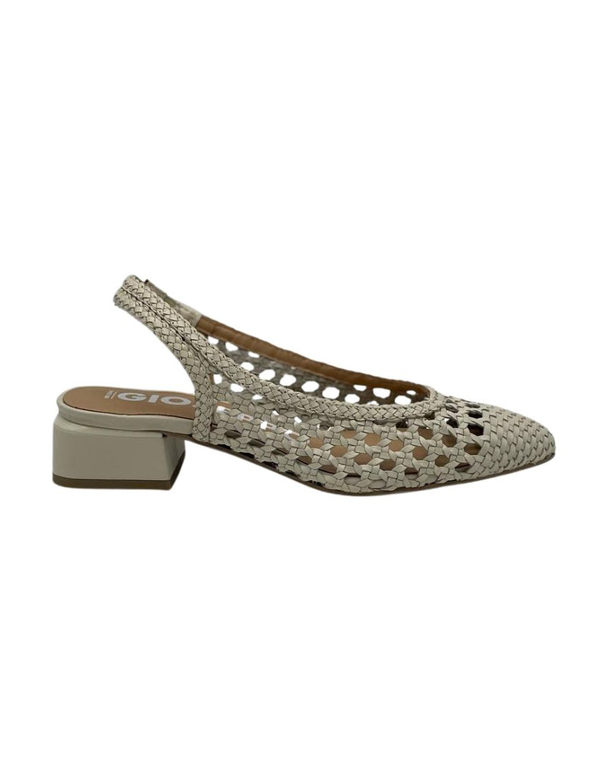 sandalias-branco-gioseppo